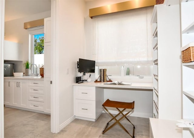 75851 Via Pisa, Indian Wells, CA 92210 - office with built in study area and baseboards