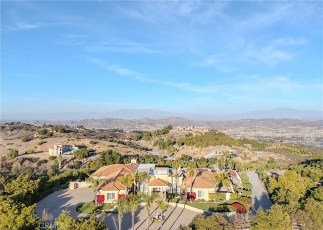 birds eye view of property featuring a residential view and a mountain view