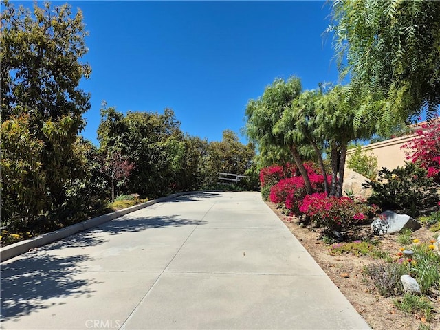 37305 Calle De Lobo, Murrieta, CA 92562 - view of street