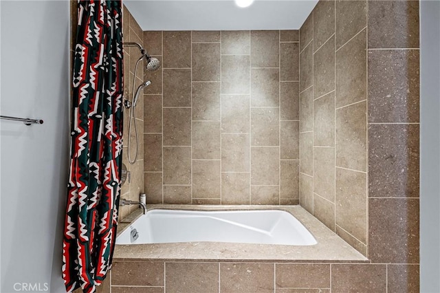 full bath with tiled shower / bath combo