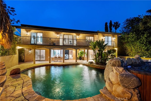 8000 Oceanus Dr, Los Angeles, CA 90046 - photo 1