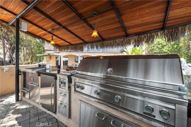 8000 Oceanus Dr, Los Angeles, CA 90046 - photo 10