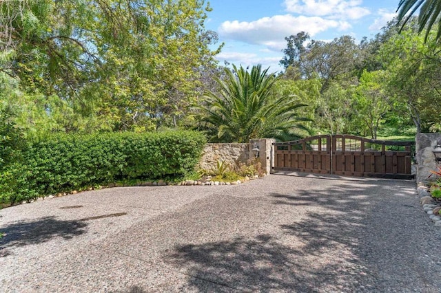 5423 Calzada Del Bosque, Rancho Santa Fe, CA 92067 - view of gate