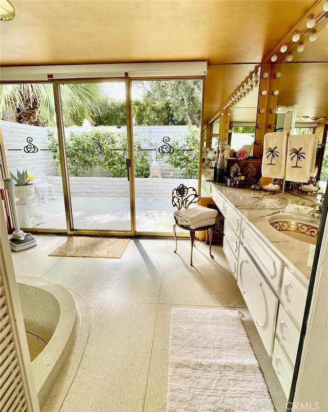 300 S Patencio Rd, Palm Springs, CA 92262 - view of doorway