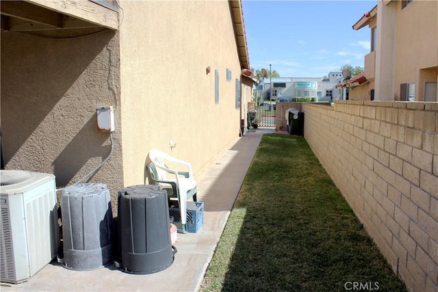 7662 Plumaria Dr, Fontana, CA 92336 - photo 12