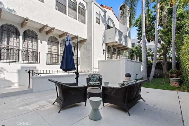 1409 Havenhurst Dr Unit 3, West Hollywood, CA 90046 - view of patio