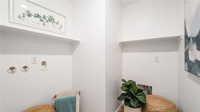 laundry room with laundry area and hookup for a gas dryer