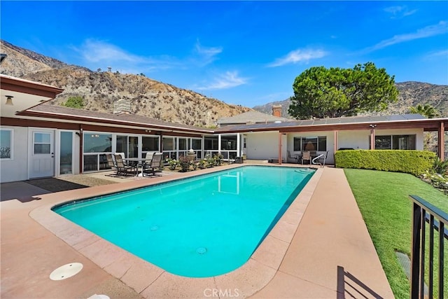 2222 Cielo Pl, Arcadia, CA 91006 - outdoor pool featuring a mountain view, a patio area, and a yard