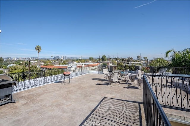 3401 S Bentley Ave Unit 306, Los Angeles, CA 90034 - view of patio / terrace