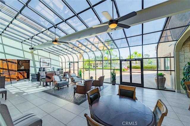 lobby featuring a sunroom