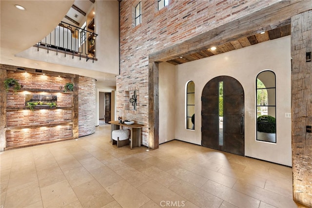 31 Blue Heron, Irvine, CA 92603 - foyer entrance featuring a towering ceiling