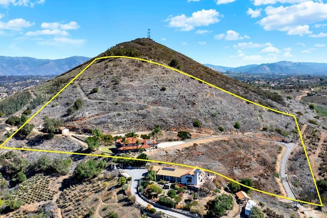 29345 Wilkes Rd, Valley Center, CA 92082 - aerial view of property and surrounding area featuring property boundaries highlighted and mountains