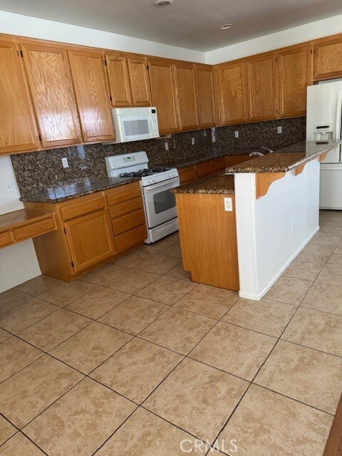 14808 San Jacinto Dr, Moreno Valley, CA 92555 - photo 7