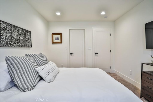 28622 Shenandoah Dr, Lake Arrowhead, CA 92352 - carpeted bedroom featuring baseboards and recessed lighting