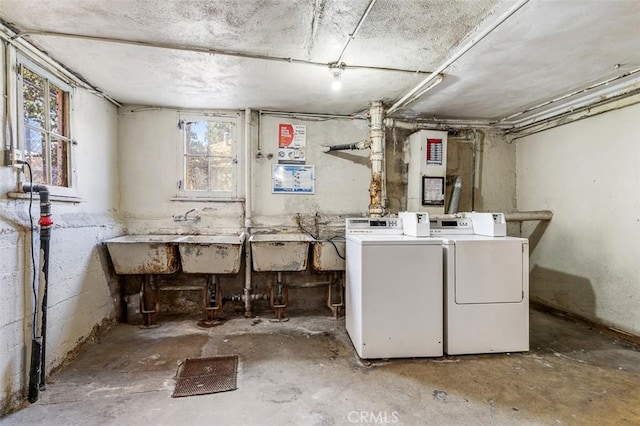 laundry room with laundry area and washing machine and dryer