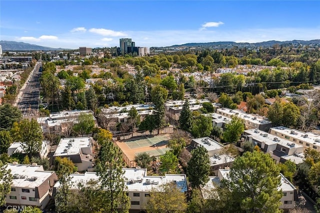 bird's eye view featuring a mountain view