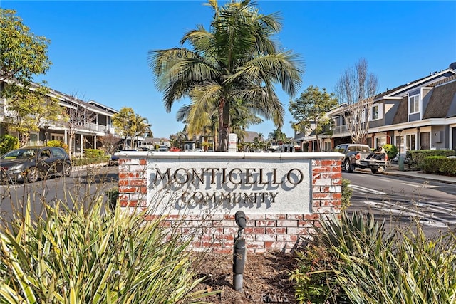 community sign with a residential view