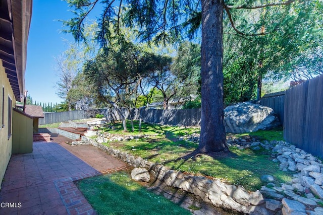5028 El Adobe Ln, La Crescenta, CA 91214 - fenced backyard featuring a patio area
