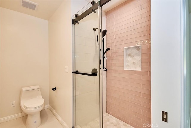 5386 Harter Ln, La Canada Flintridge, CA 91011 - bathroom featuring a shower stall, baseboards, and toilet