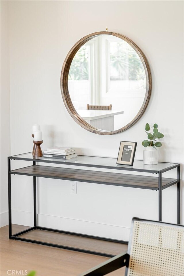 interior details with wood finished floors