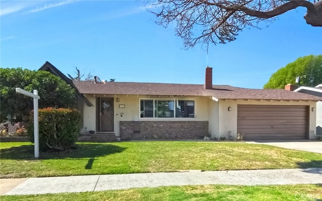 ranch-style house featuring a garage, stucco siding, driveway, and a front yard