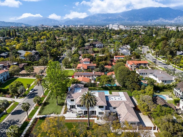 bird's eye view featuring a residential view and a mountain view