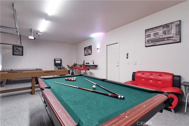 playroom featuring pool table and speckled floor