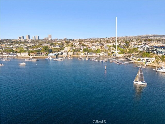 115 Bayside Pl Unit 115, Corona Del Mar, CA 92625 - birds eye view of property with a water view and a city view