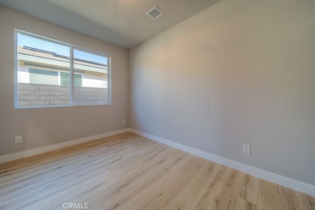 67813 Rio Vista Dr, Cathedral City, CA 92234 - empty room with wood finished floors