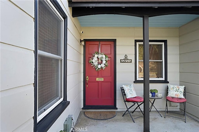 entrance to property with covered porch