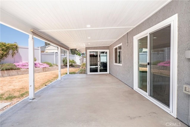17875 Idyllwild Ln, Victorville, CA 92395 - view of patio / terrace with fence