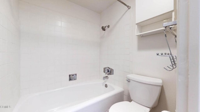 full bath featuring toilet and shower / washtub combination