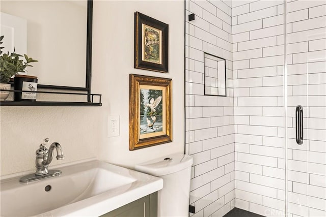1149 Scenic Way, Rimforest, CA 92378 - full bathroom featuring a stall shower, vanity, and toilet