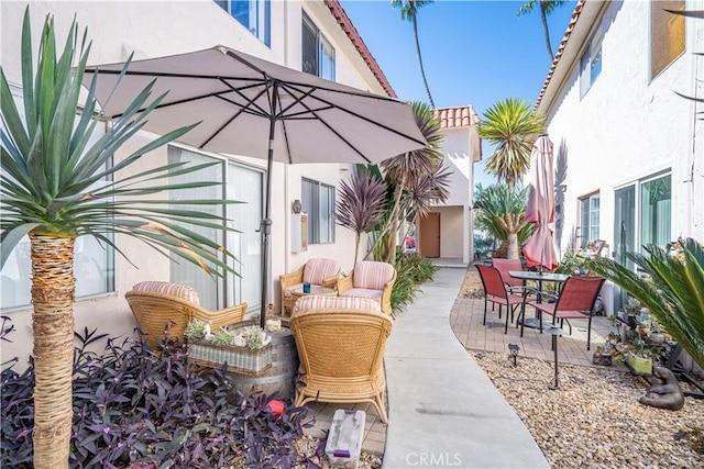 1102 Central Ave, Seal Beach, CA 90740 - view of patio / terrace
