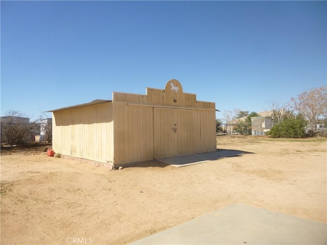 view of outdoor structure