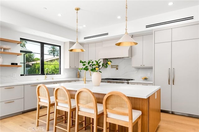 4435 Katherine Ave, Sherman Oaks, CA 91423 - kitchen with backsplash, recessed lighting, and light countertops