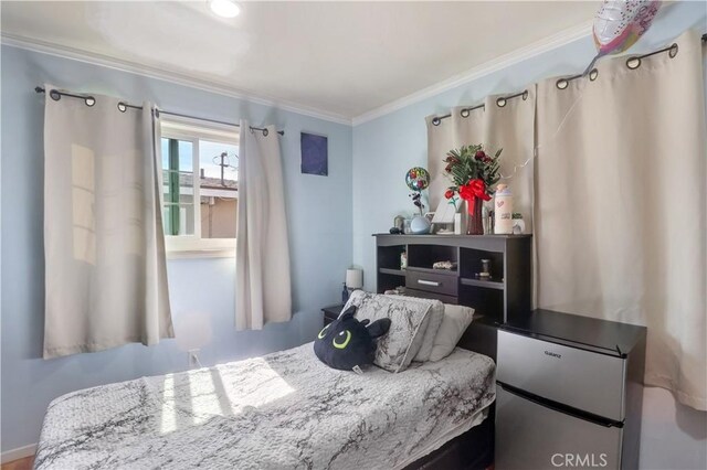 8181 Date St, Fontana, CA 92335 - bedroom with ornamental molding