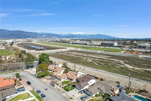 birds eye view of property featuring a residential view and a mountain view