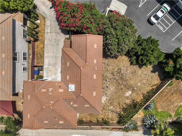 1339 Castledale St, Riverside, CA 92501 - birds eye view of property