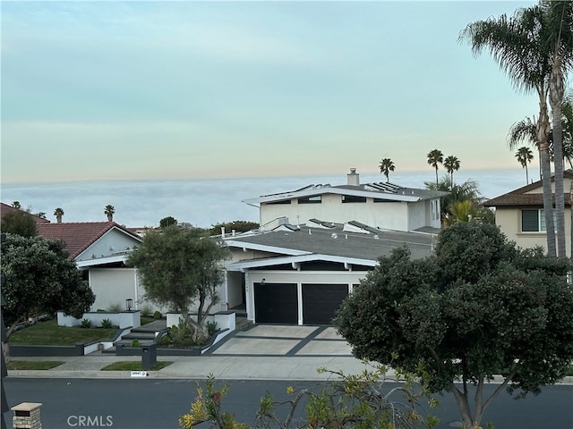 view of front of home with driveway