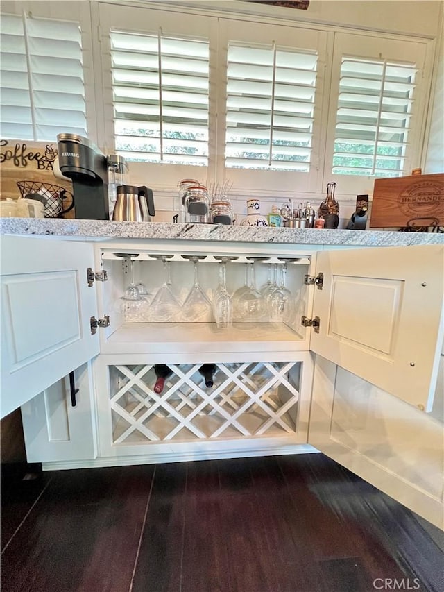 370 Weisshorn Dr, Crestline, CA 92325 - bar with dark wood-style floors