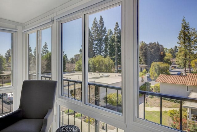 view of sunroom / solarium