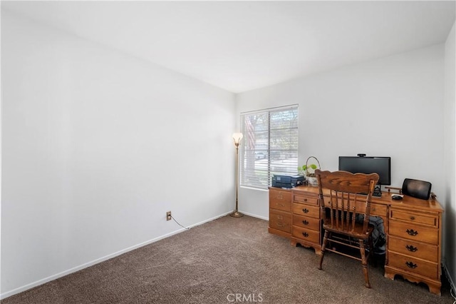 19390 Okeechobee Ln, Lake Elsinore, CA 92530 - carpeted office with baseboards