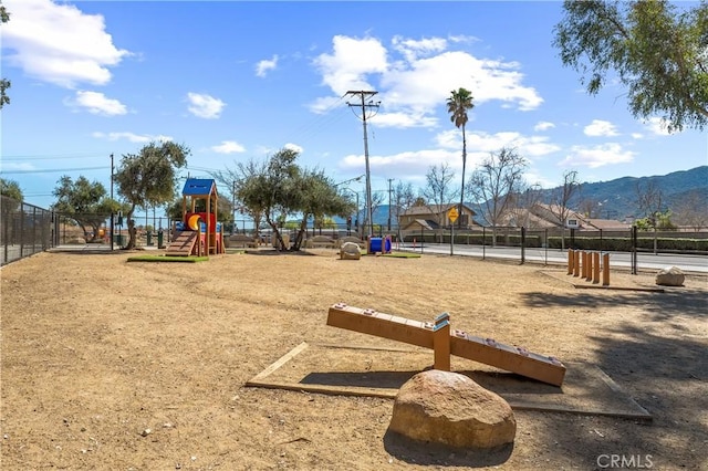 19390 Okeechobee Ln, Lake Elsinore, CA 92530 - community play area featuring a mountain view