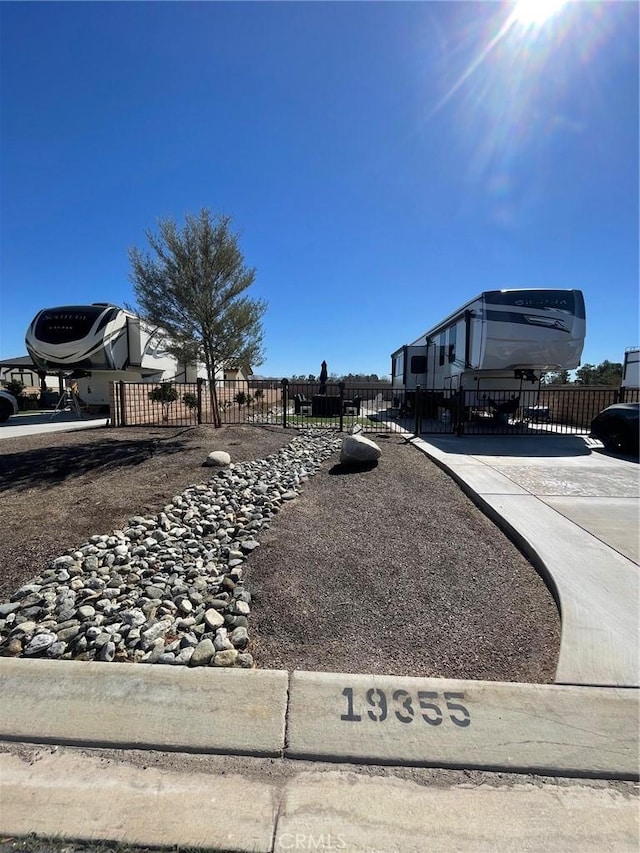 19355 Tournament Ln, Apple Valley, CA 92308 - photo 1