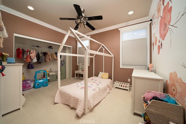 carpeted bedroom featuring ornamental molding, a ceiling fan, and recessed lighting