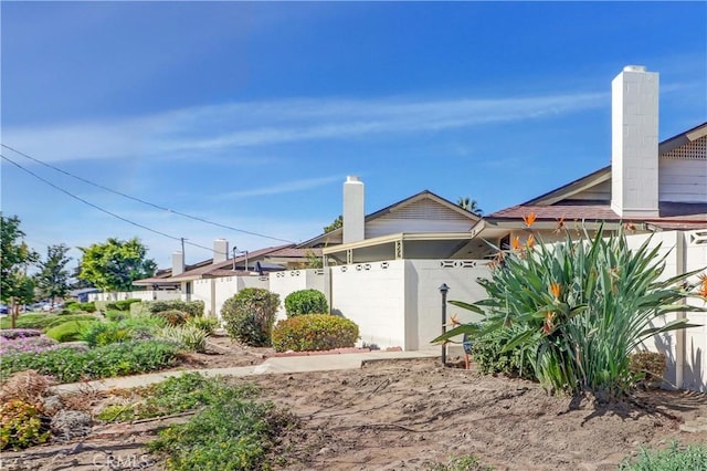 675 S Indian Hill Blvd S Unit C, Claremont, CA 91711 - photo 21
