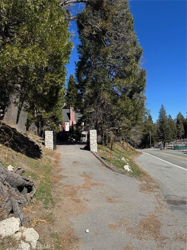 283 Walnut Dr, Lake Arrowhead, CA 92352 - view of asphalt road