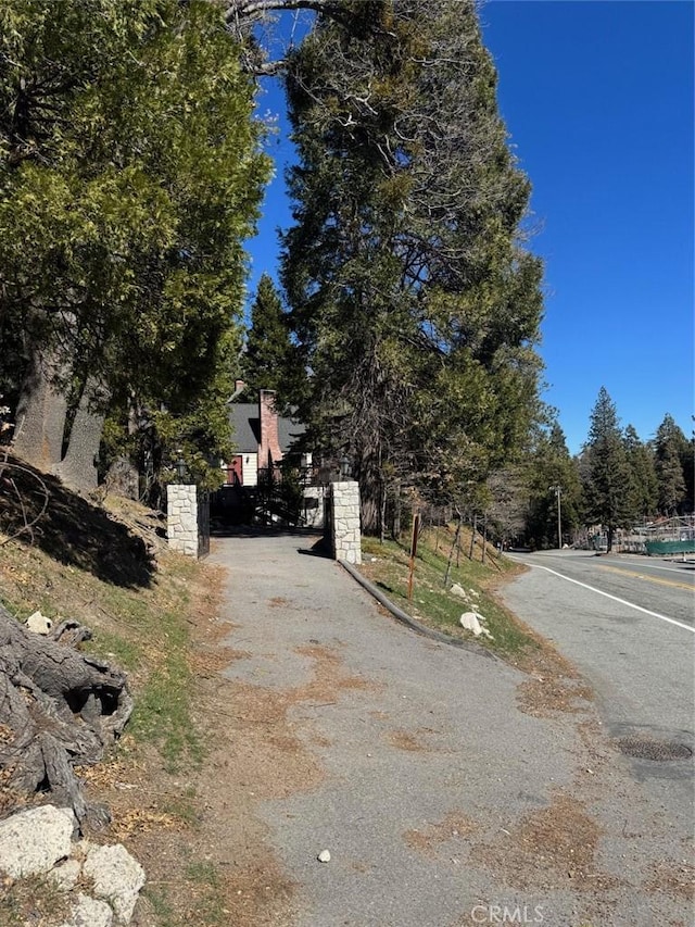 283 Walnut Dr, Lake Arrowhead, CA 92352 - view of asphalt road