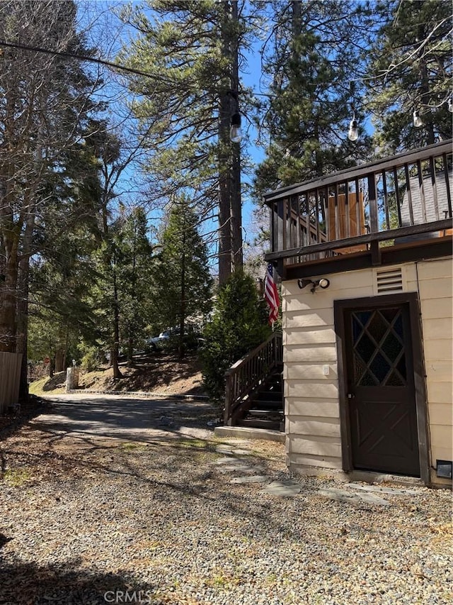 283 Walnut Dr, Lake Arrowhead, CA 92352 - view of property exterior featuring stairway